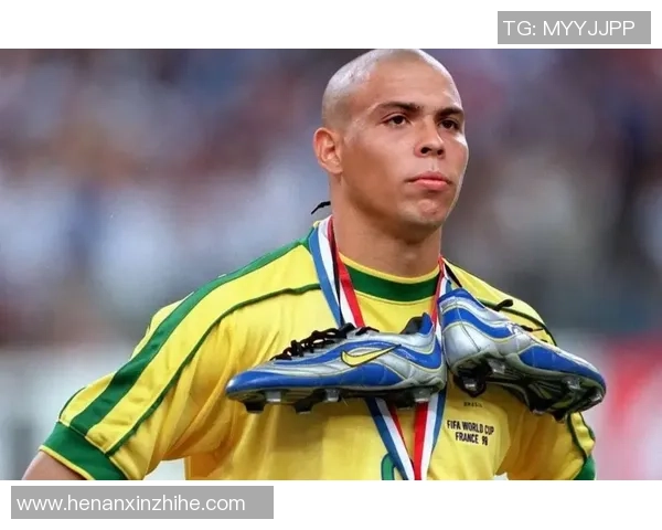 足球明星心目中的偶像是谁他们最崇拜的球员揭晓 足球明星心目中的偶像是谁他们最崇拜的球员揭晓