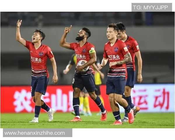 重庆足球队心理素质强劲跻身全国第三名展现团队精神与竞技实力